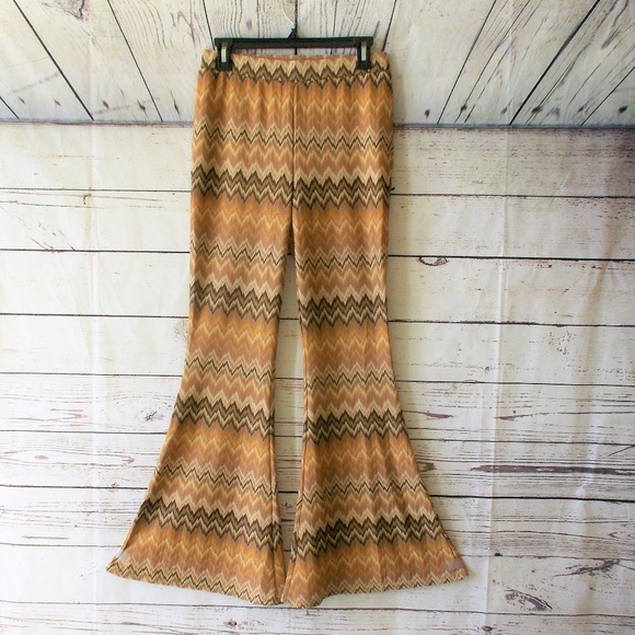 Forever 21 Pants - NWT Forever21 bell bottoms chevron tan size M